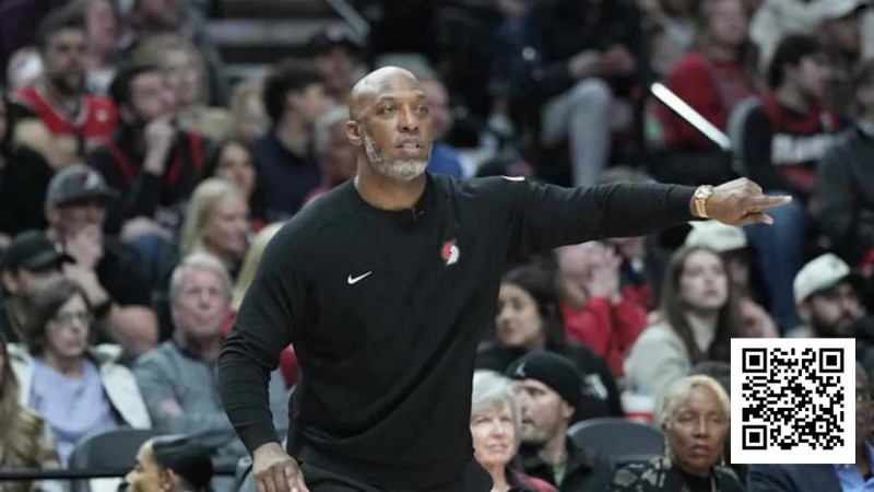 【APL扑克】突发!开拓者主帅比卢普斯因扑克赌博被捕,中国新星杨瀚森NBA之路蒙阴影