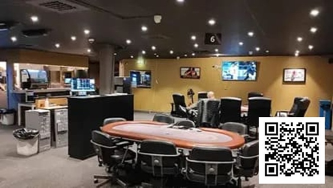 【APL扑克】深夜牌局变“战场”！瑞典特警荷枪实弹突袭扑克比赛，线下扑克彻底凉凉？