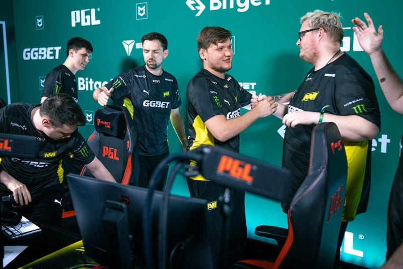 【APL扑克】非热门战队近期状态变化记录：深度分析赛季潜力与趋势