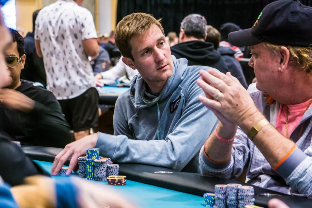 【APL扑克】当扑克被流量绑架：Brad Owen直言“我感觉自己像个骗子”