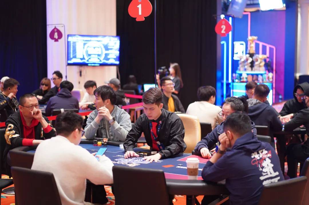 【APL扑克】PD22济州站第二日战报｜8:1 悬殊比分进入单挑，罗爽轻松拿下济州开幕赛冠军！