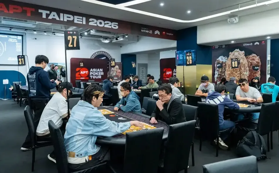 【APL扑克】史上首次！国际扑克和中国象棋竟联动比赛，国人xuang888勇夺生肖狂欢赛冠军！