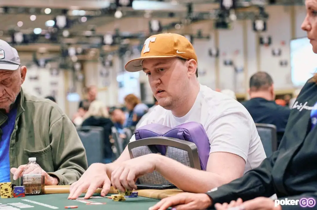 【APL扑克】高额常规桌风云：“Texas Mike”狂泻147万刀，赛后怒喷全场“全是狙击怪”！