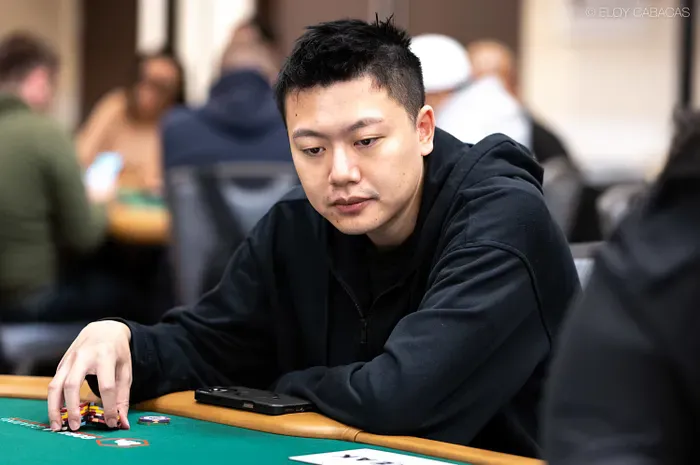 【APL扑克】以为出局走到门口,被叫回后打出奇迹:Wesley Fei的WSOP主赛死里逃生记