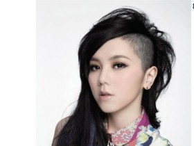 【APL扑克】邓紫棋稳坐女歌手热度榜,毫无悬念的夺冠原因竟是这样?