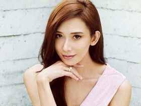 【APL扑克】林志玲带老公拜年,两人恩爱羡煞旁人给粉丝送上诚挚祝福