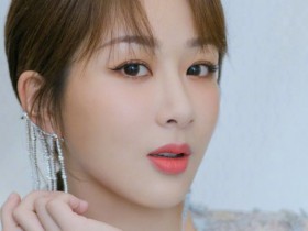 【APL扑克】两岁小童星被导演看中长得太美被禁止整容,如今怎么样