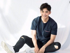 【APL扑克】李佳航被吓坏,遇路人奇怪要求舔花坛,提醒大家注意安全
