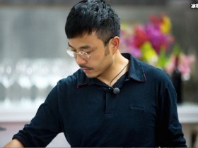 【APL扑克】汪涵曾为女制片人仗义执言,怒摔10万元话筒,发生了什么事?