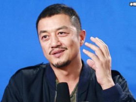 【APL扑克】李亚鹏陪女儿游玩,抛弃女友独自在上海