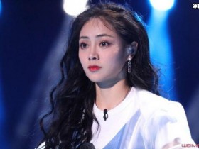 【APL扑克】谢可寅真有女人味,大红色旗袍都可以驾驭长相太像明星