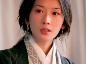 【APL扑克】她颜值不输林志玲因一张“全家福”断送前程,法院也无能为力
