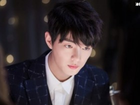 【APL扑克】肖战路透图被卖出八万天价,黄牛带私生不断追车保镖和人起冲突