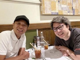 【APL扑克】李克勤晒与梁荣忠合照,昔日男神已老去,二人的对比鲜明