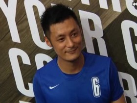 【APL扑克】余文乐晒一家三口照,38岁又获第二个宝宝大儿子上衣成亮点