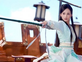 【APL扑克】众大咖给李一桐当陪练依旧是小透明,被称为娱乐圈最扶不起的女主