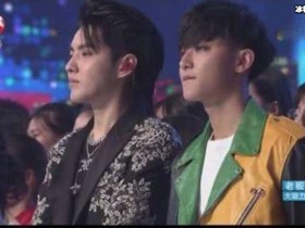 【APL扑克】黄子韬张艺兴罕见“互动”,为的竟是同一个人归国四子关系成谜