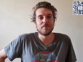 【APL扑克】疯狂的扑克天才,抽着烟唱着歌赢了278万刀,曾连续打了1000天比赛